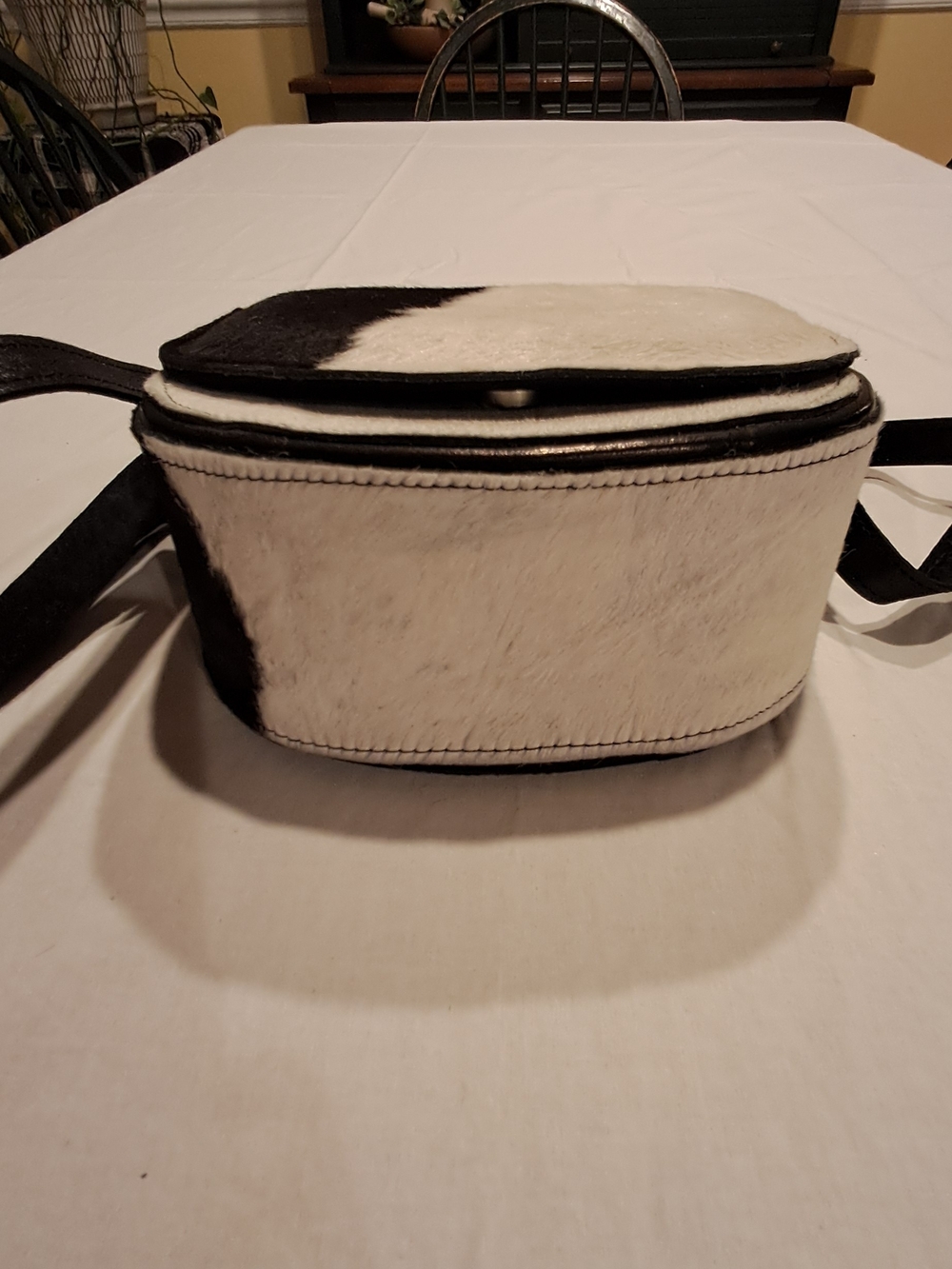 Cowhide Crossbody Saddle Bag - Black & White with adjustable Strap - Picture 4 of 7